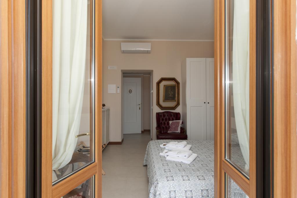 Ca Leon Hotel ลาสเปเซีย ภายนอก รูปภาพ