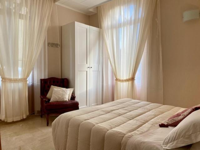 Ca Leon Hotel ลาสเปเซีย ภายนอก รูปภาพ